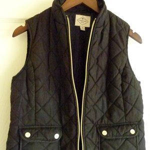St. John's Bay Black Quilted Vest